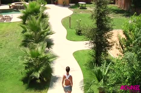 Жопастую соску Jada Stevens отымели после бассейна