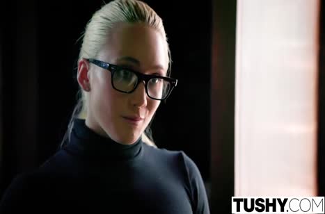 AJ Applegate отдает на порно свой анальчик