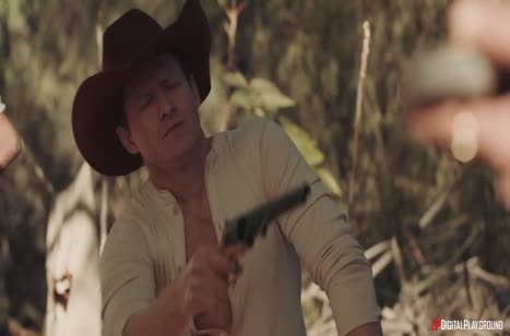 Красивая Vicki Chase дала ковбою на свежем воздухе