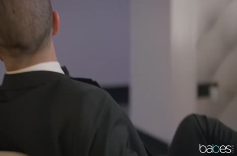 Красотки блондинки довольствуются групповухой