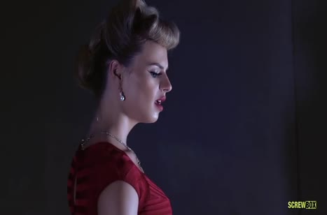 Соска Jillian Janson напросилась на двойную групповуху