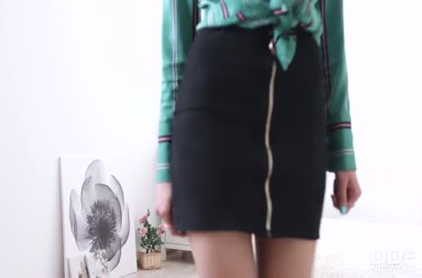 Lina Montana насосала мужику член и оседлала его верхом