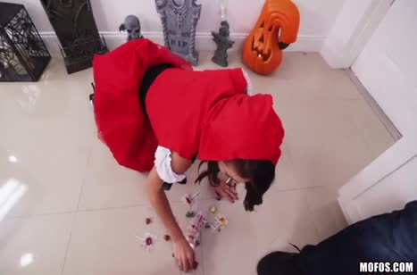 Красная шапочка Kharlie Stone опробовала крепкий хер волка