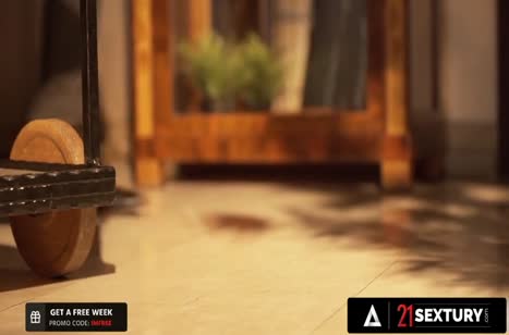 Молодая Lana Roy красиво зажигает с любовником