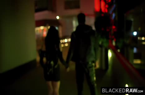 Молодая Marley Brinx не стесняется анального секса