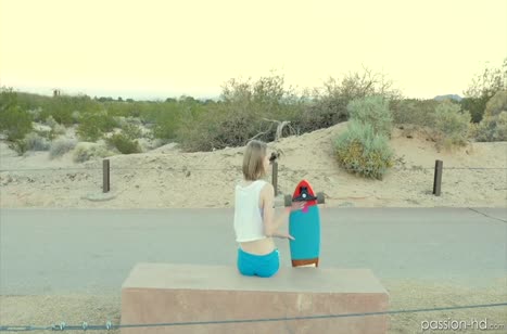 Молодая скейтерша и сама была не против перепихнуться