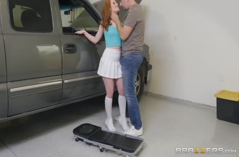 Такой большой размер не отпугнул рыжую оторву