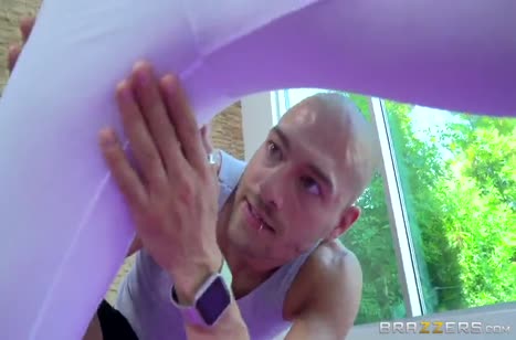 Спортивная McKenzie Lee отдала свою писю приставучему тренеру